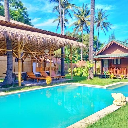 Oasi Bungalows Hotel Gili Air Exterior photo