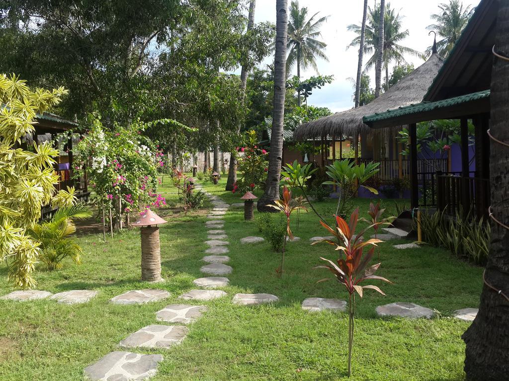 Oasi Bungalows Hotel Gili Air Exterior photo