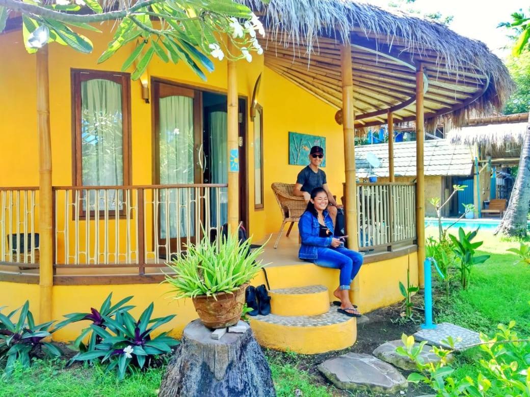 Oasi Bungalows Hotel Gili Air Exterior photo