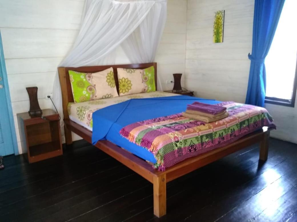 Oasi Bungalows Hotel Gili Air Exterior photo