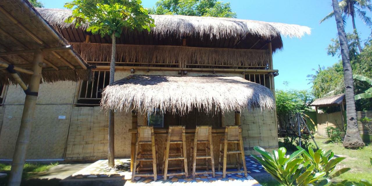 Oasi Bungalows Hotel Gili Air Exterior photo