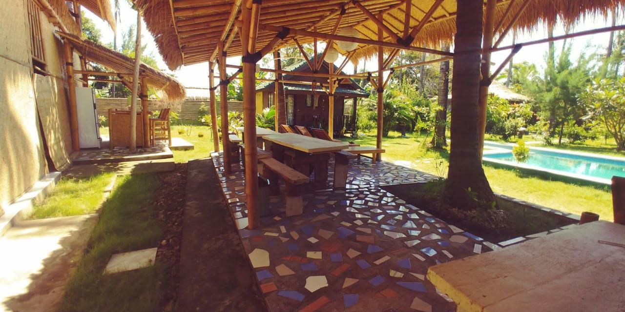 Oasi Bungalows Hotel Gili Air Exterior photo