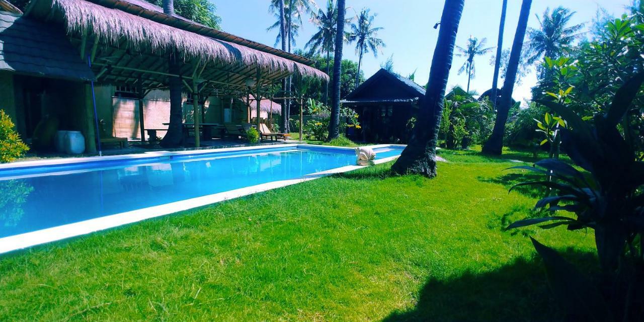 Oasi Bungalows Hotel Gili Air Exterior photo