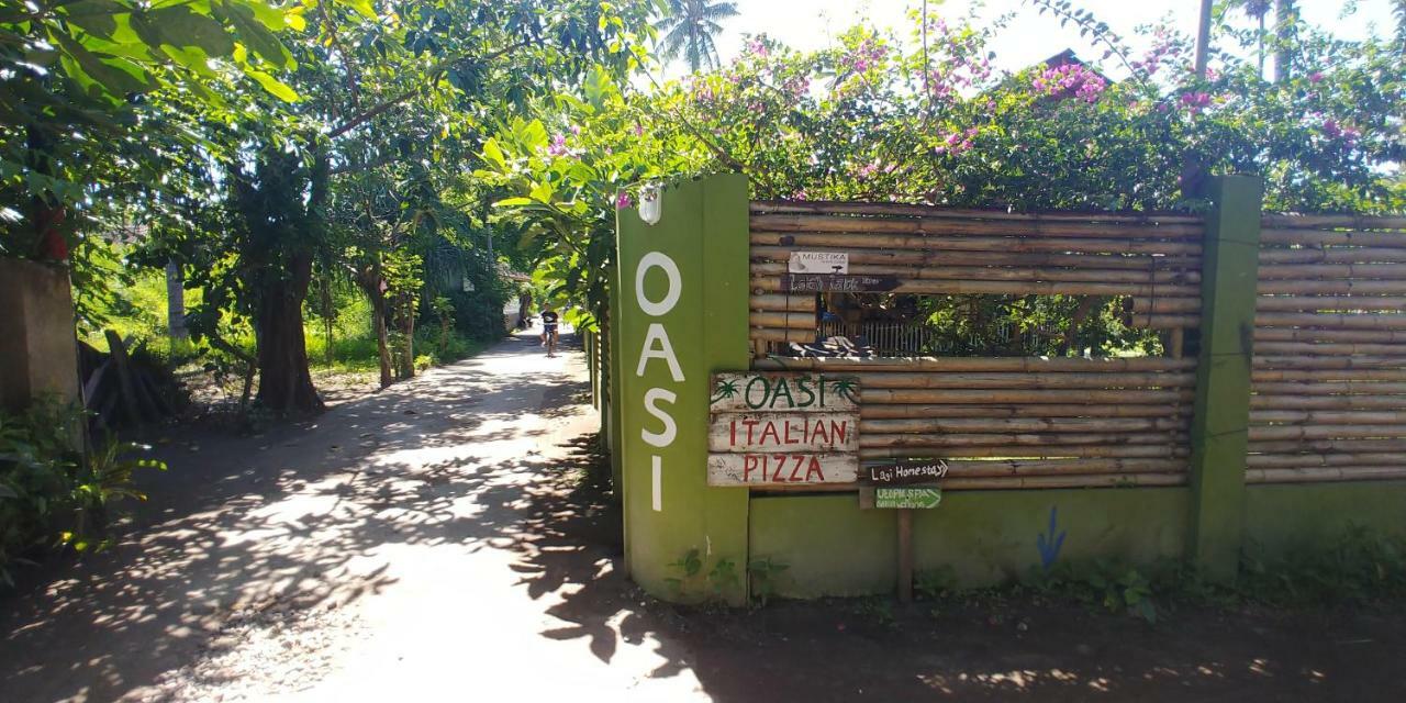 Oasi Bungalows Hotel Gili Air Exterior photo
