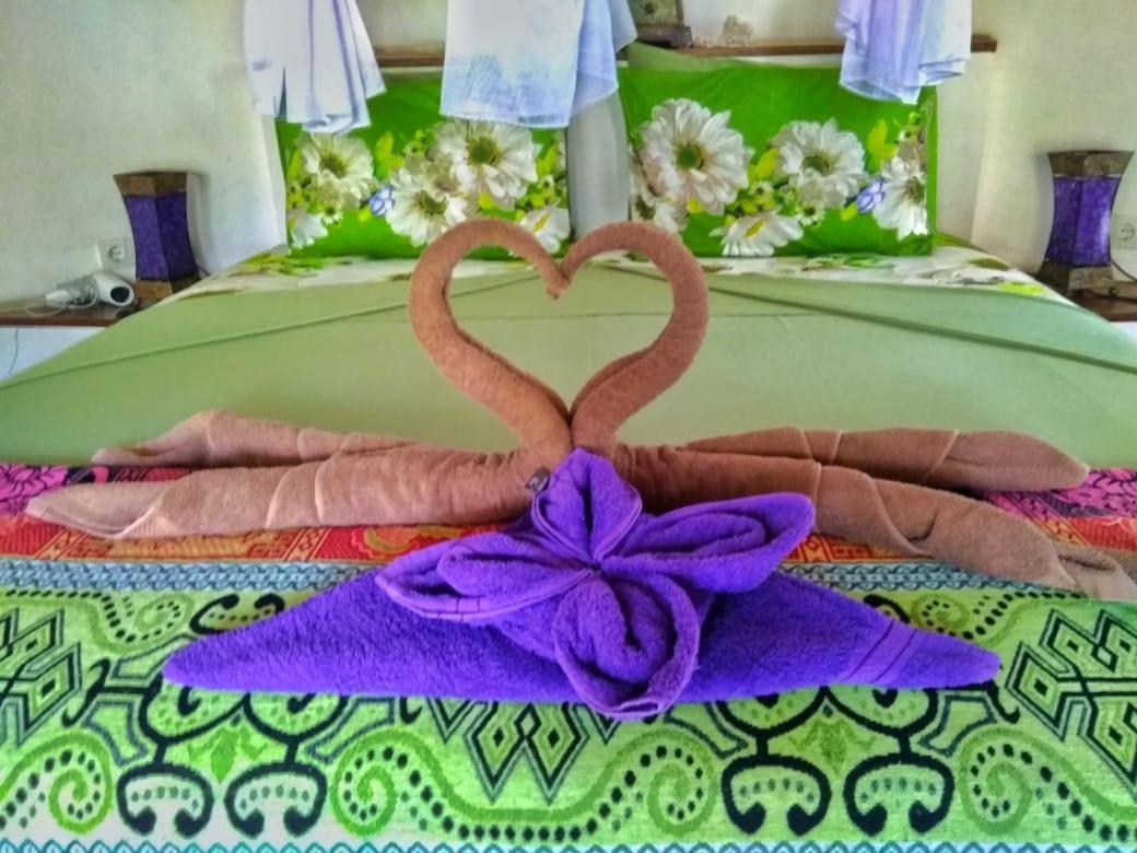 Oasi Bungalows Hotel Gili Air Exterior photo